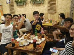 文成烧烤加盟,学烧烤技术,开烧烤店多少钱疯狂烤翅加盟